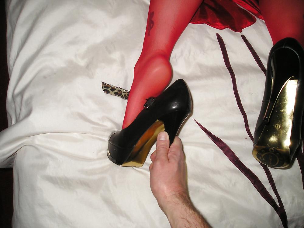 25P My girlfriend Tasha wearing red tights pantyhose heels