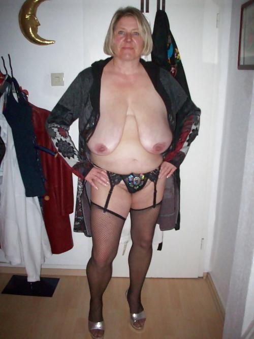 25P BBW Granny Sluts