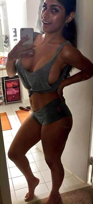 20P Asian Babes- Mia Khalifi