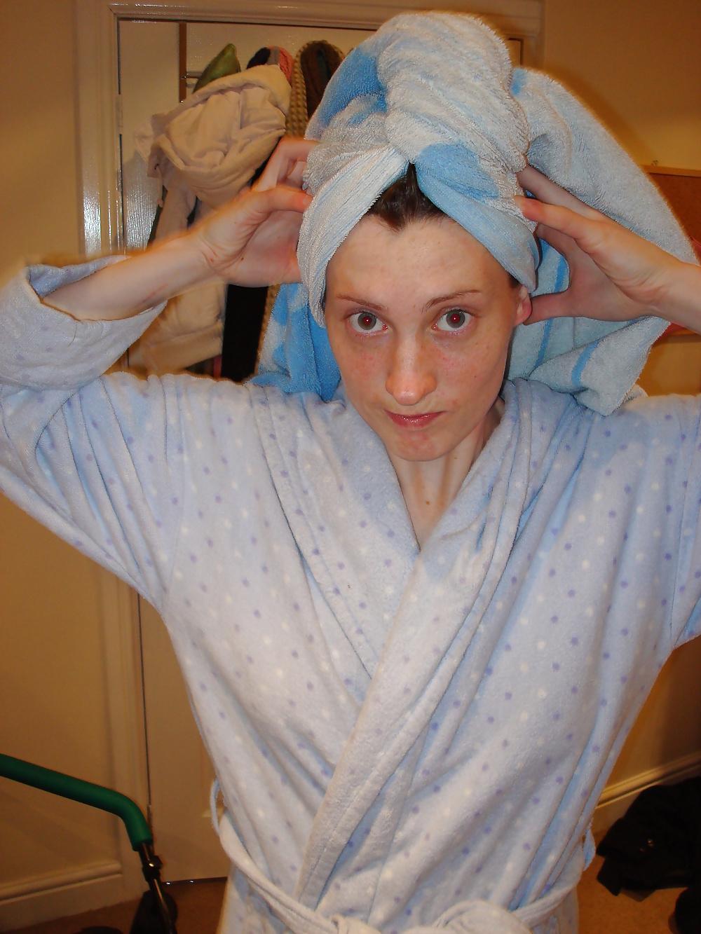 9P Irish girl Niamh after her shower