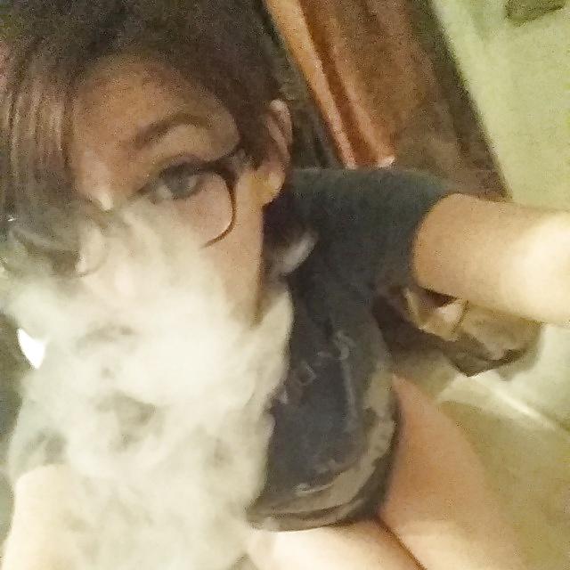 25P Nerdy smoking on the toilet