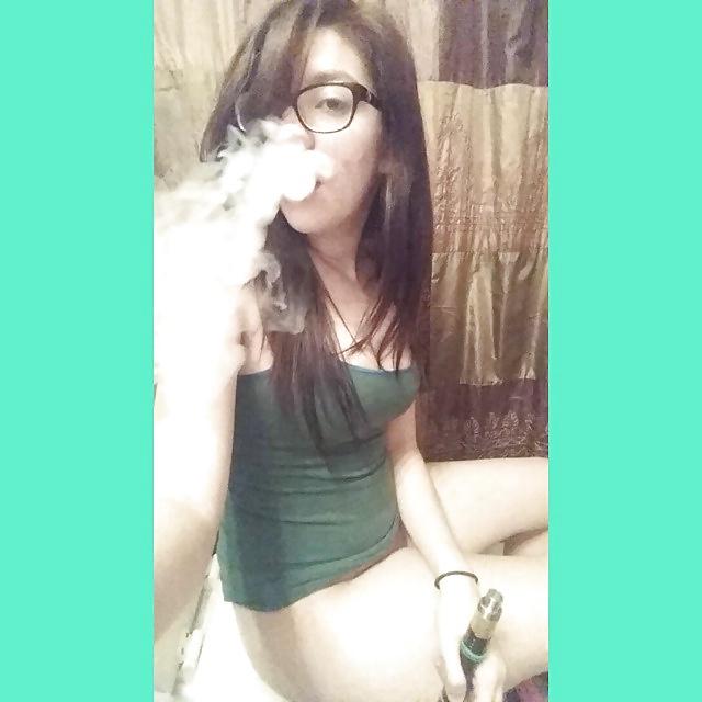 25P Nerdy smoking on the toilet