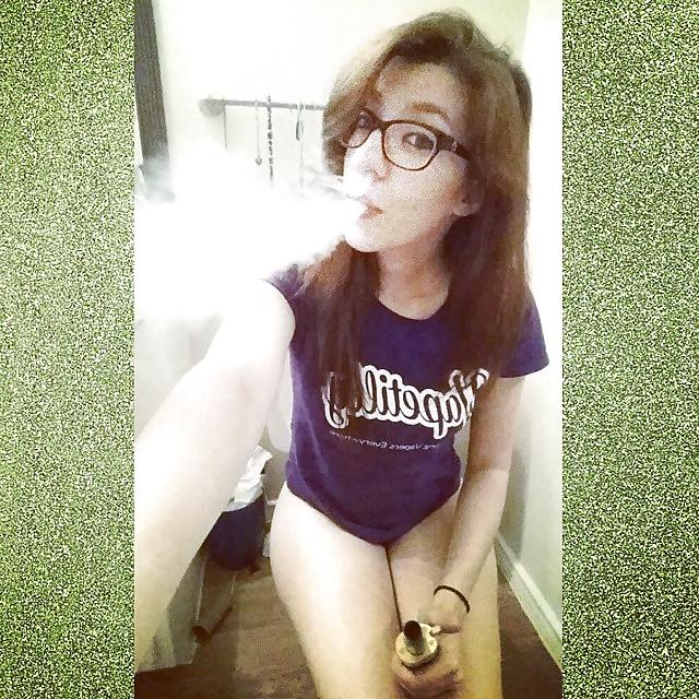 25P Nerdy smoking on the toilet