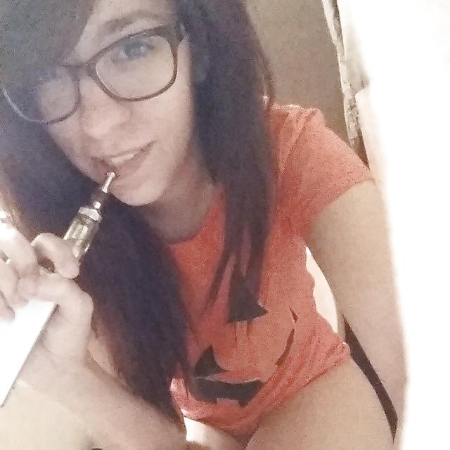 25P Nerdy smoking on the toilet