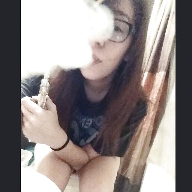 25P Nerdy smoking on the toilet