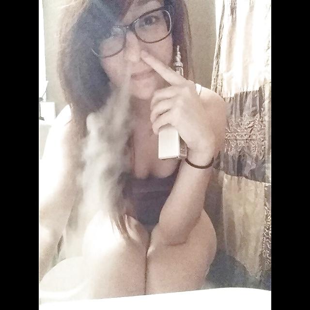 25P Nerdy smoking on the toilet