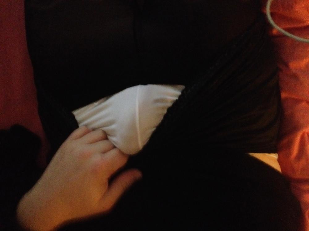 9P Black slip white panties 