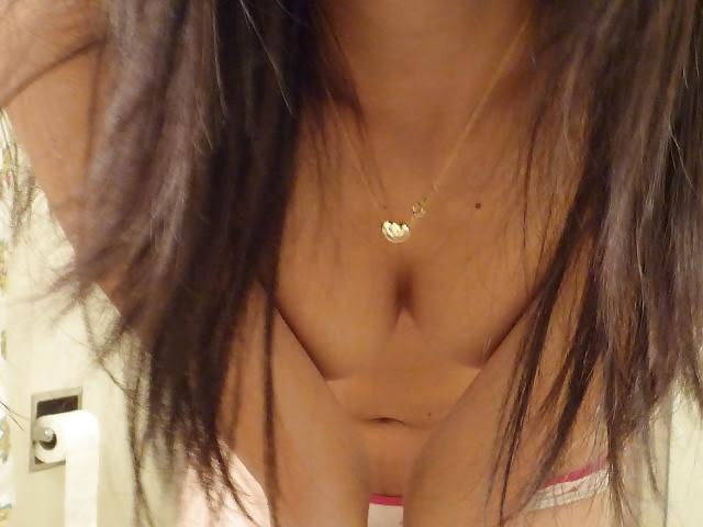 25P Nerdy girl next door