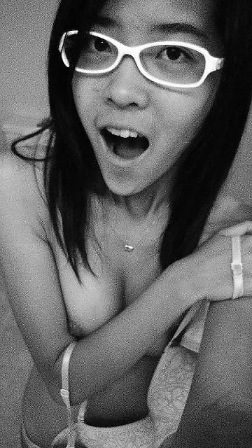 25P Nerdy girl next door