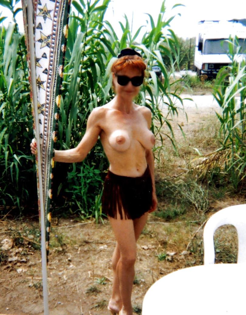 17P My wife in camping (public)