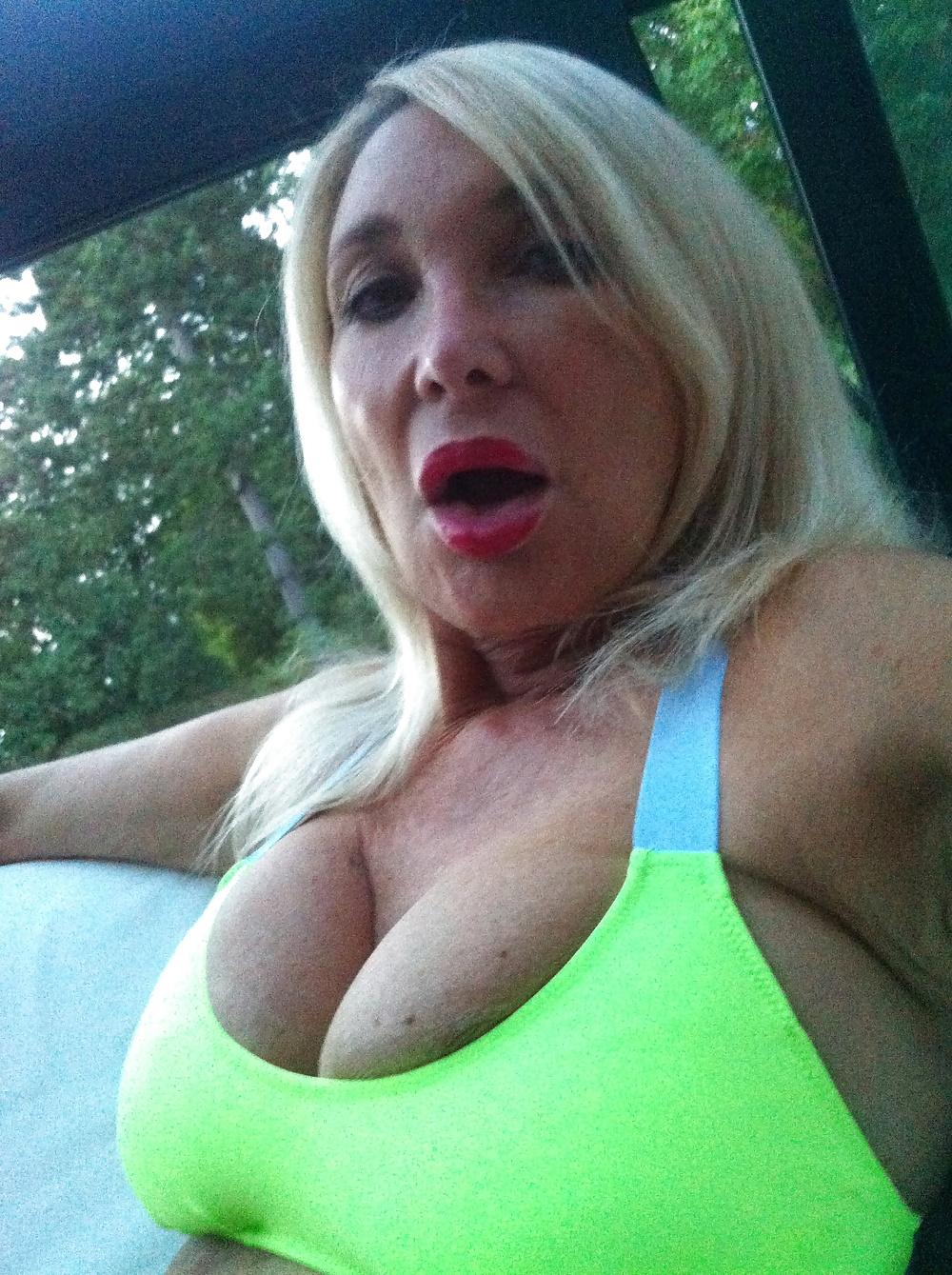 25P Lisa elegant classy whore 1