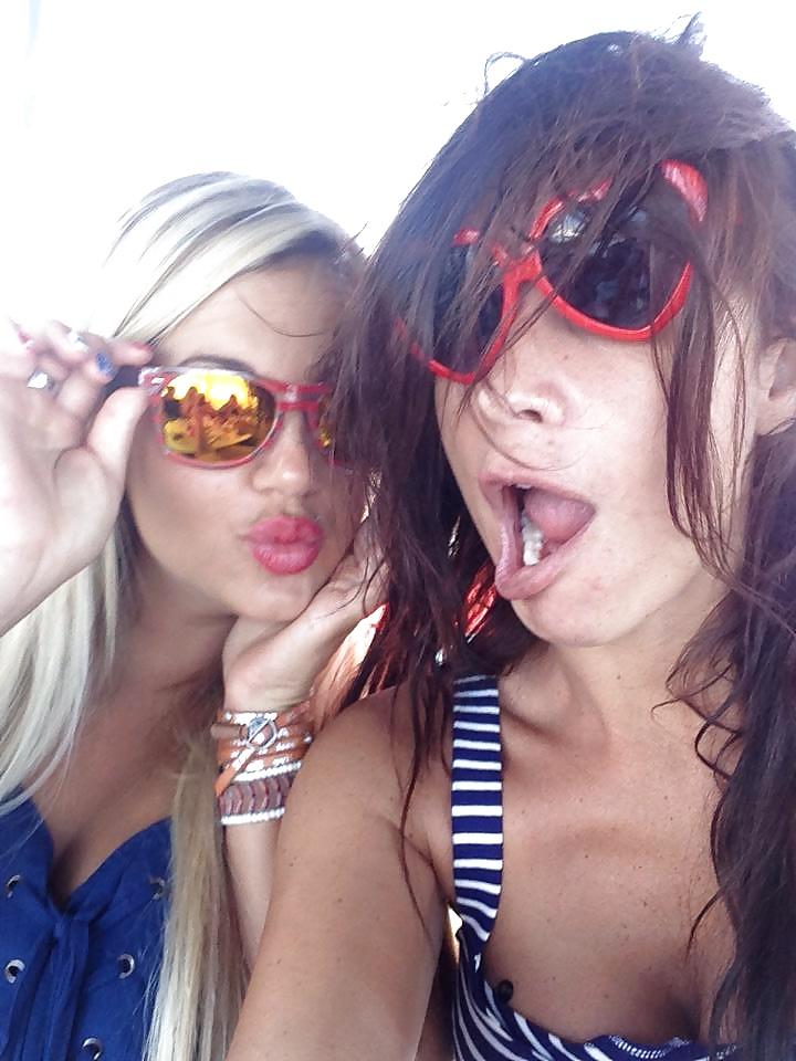 25P FRIENDS GALLERY 1 YOU MAY WANT TO FUCK or HAVE SUCK YOU OFF