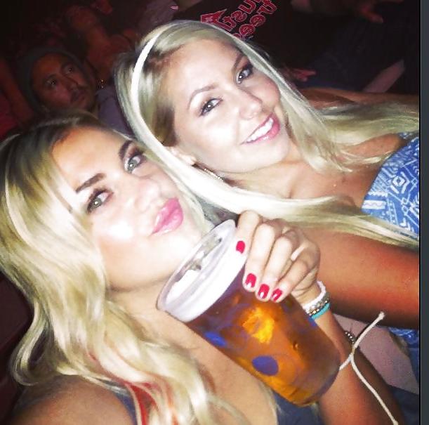 25P FRIENDS GALLERY 1 YOU MAY WANT TO FUCK or HAVE SUCK YOU OFF