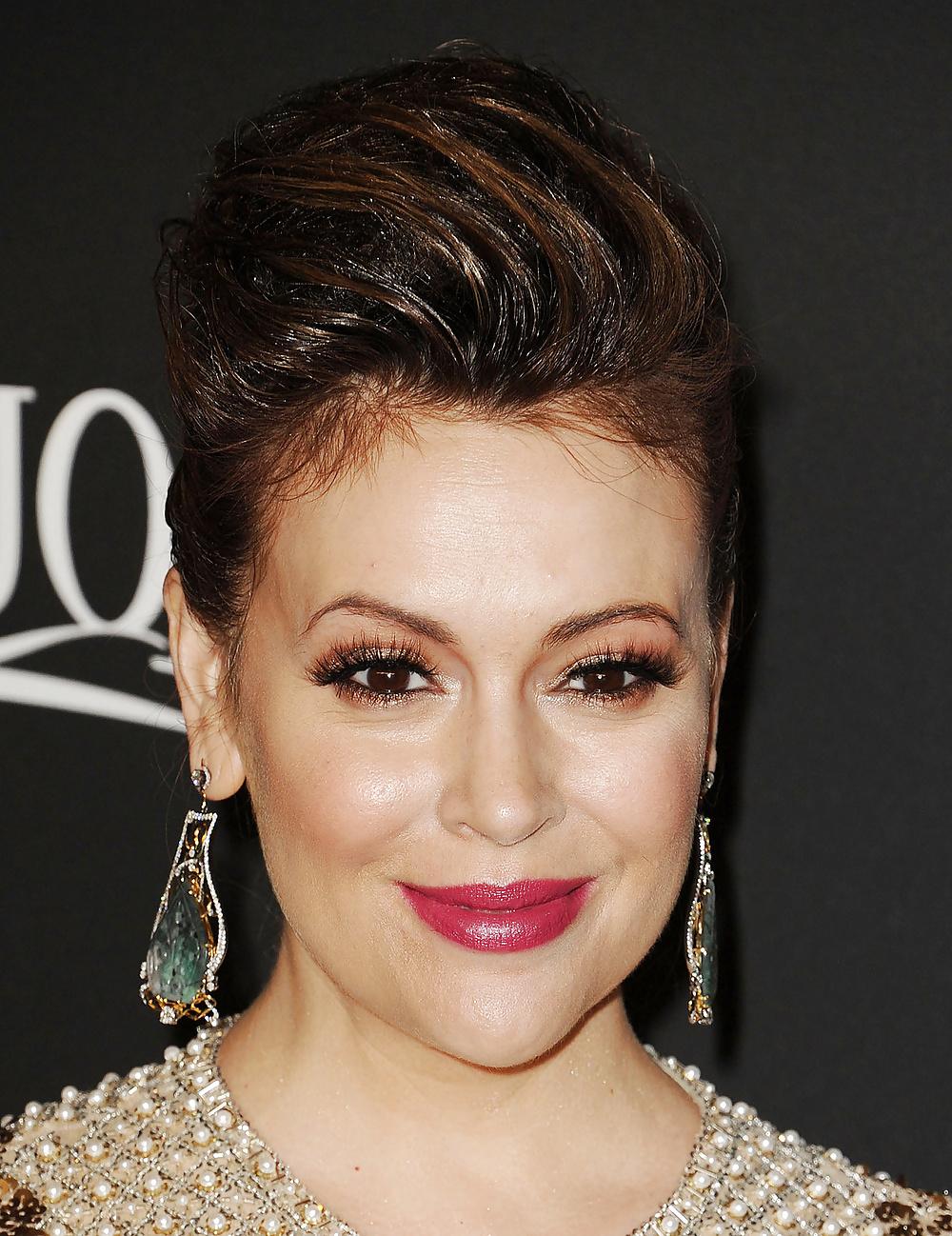 10P Alyssa Milano 2015 Golden Globes After Party