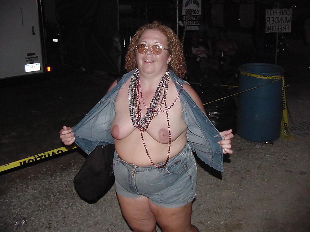 25P Grannies BBW Matures #107