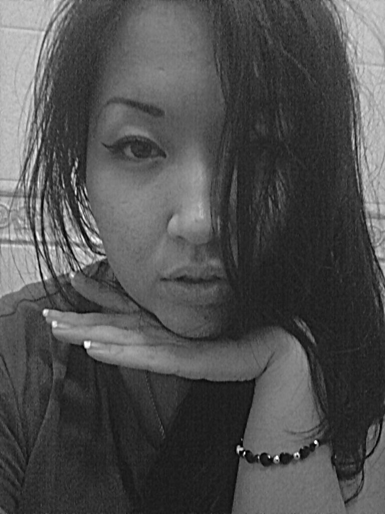 25P Asian Girl With Sexy Face