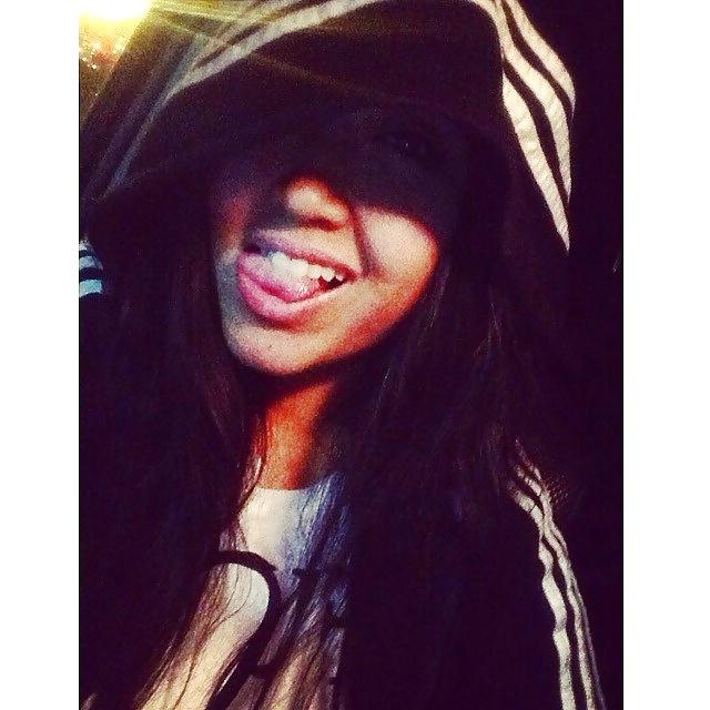 25P Asian Girl With Sexy Face