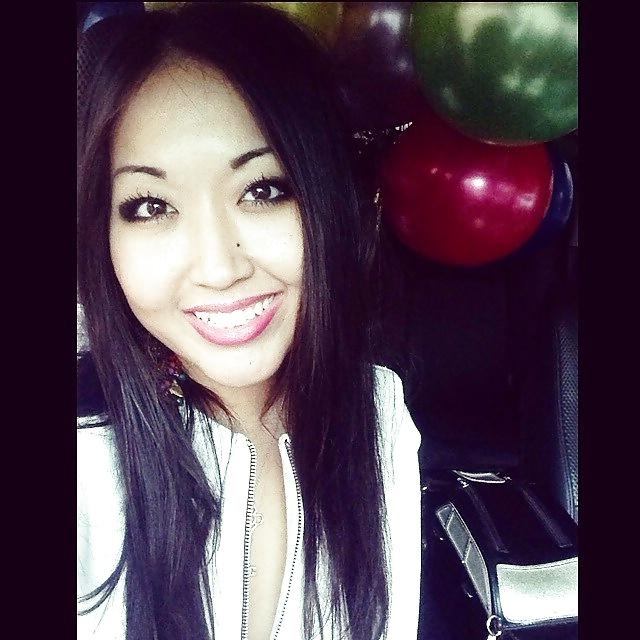 25P Asian Girl With Sexy Face