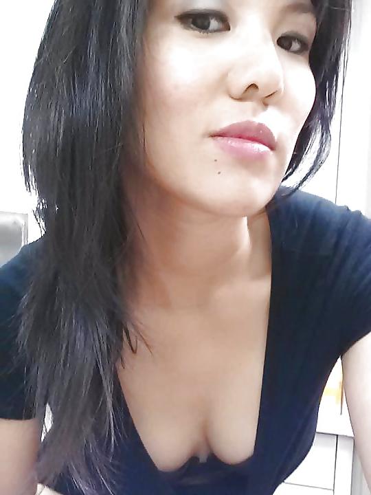 15P A hot Korean wife