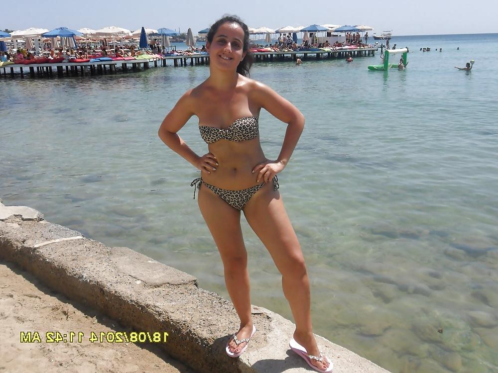 25P Turkish girl, pas tres belle mais baisable
