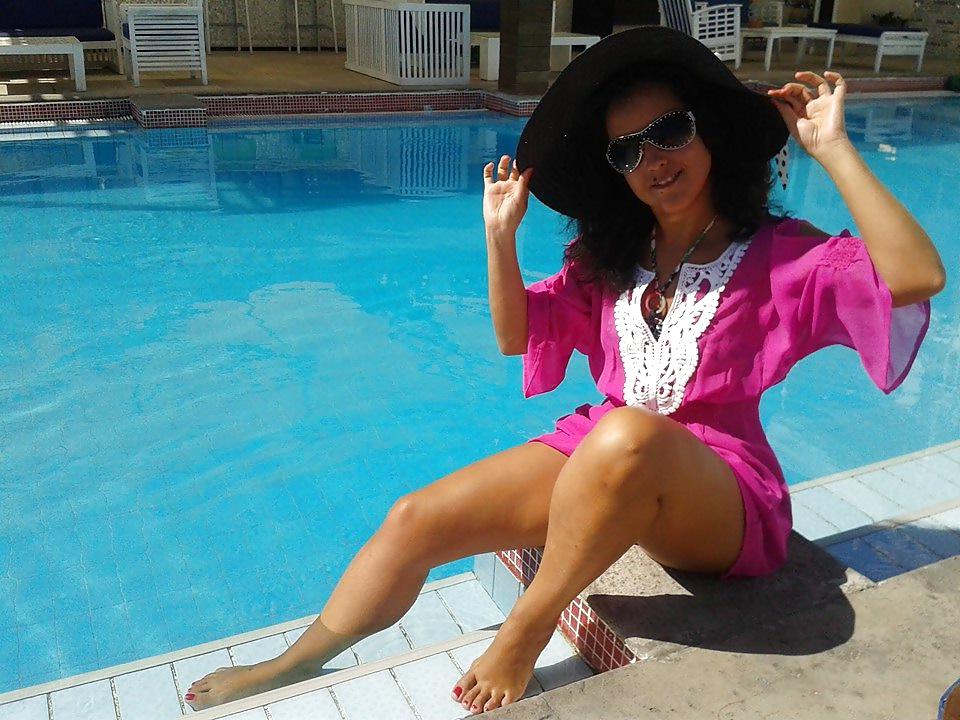 25P Turkish girl, pas tres belle mais baisable