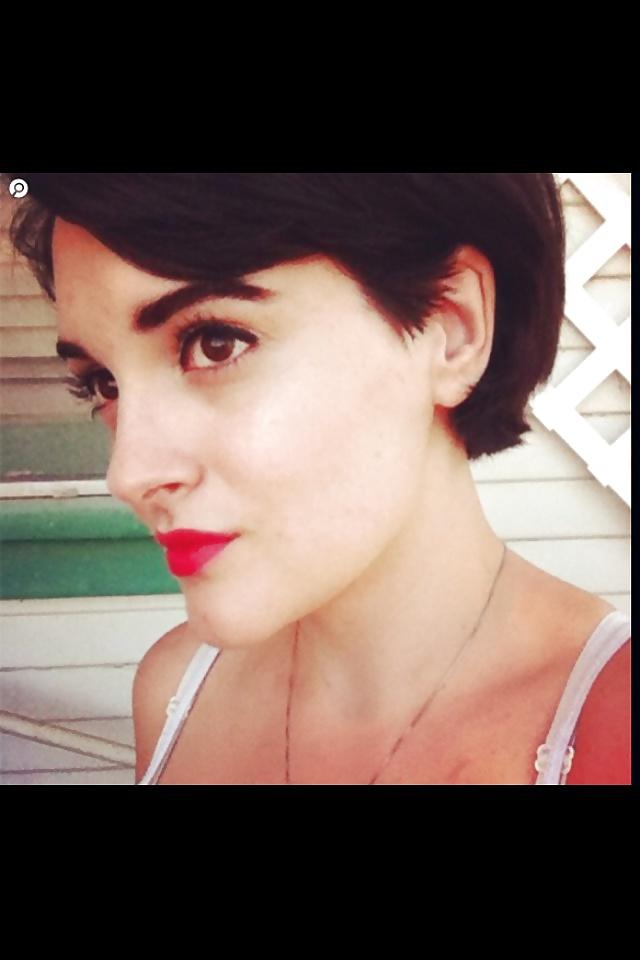 25P Short Hair with Glasses