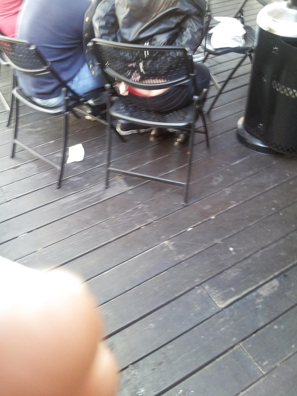 4P Candid ass cleavage
