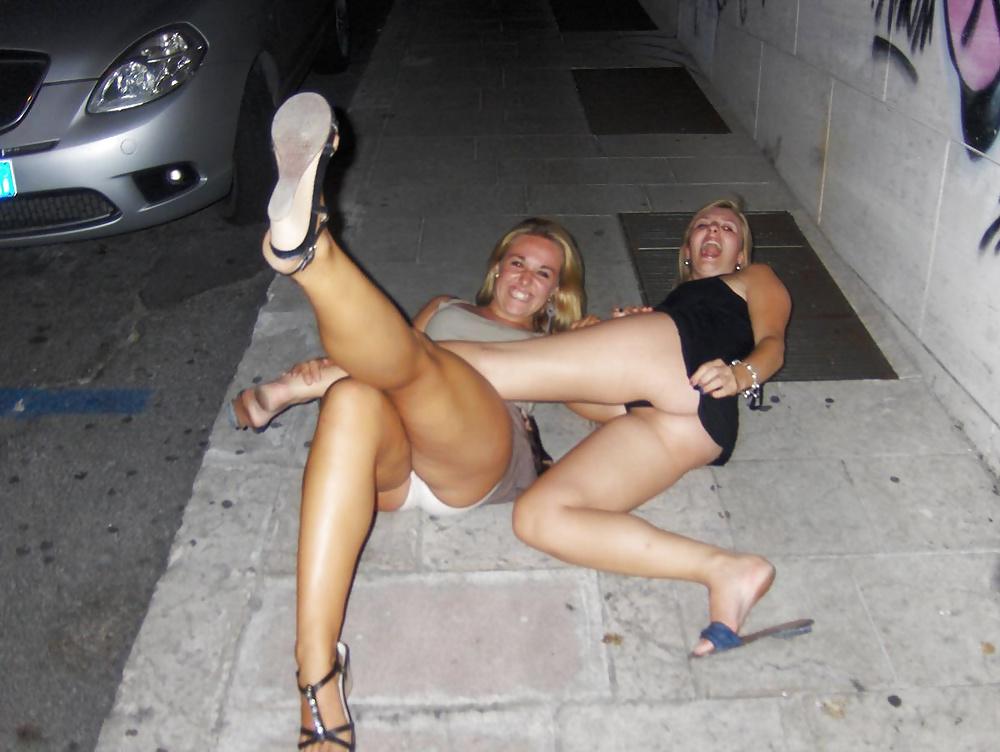 25P More naughty girls