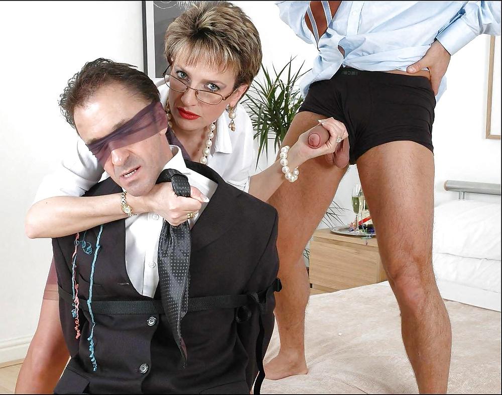 15P British Milf Sonia Cuckold Part 1