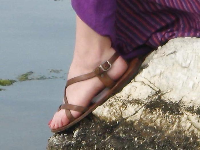 8P Turkish feet voyeur