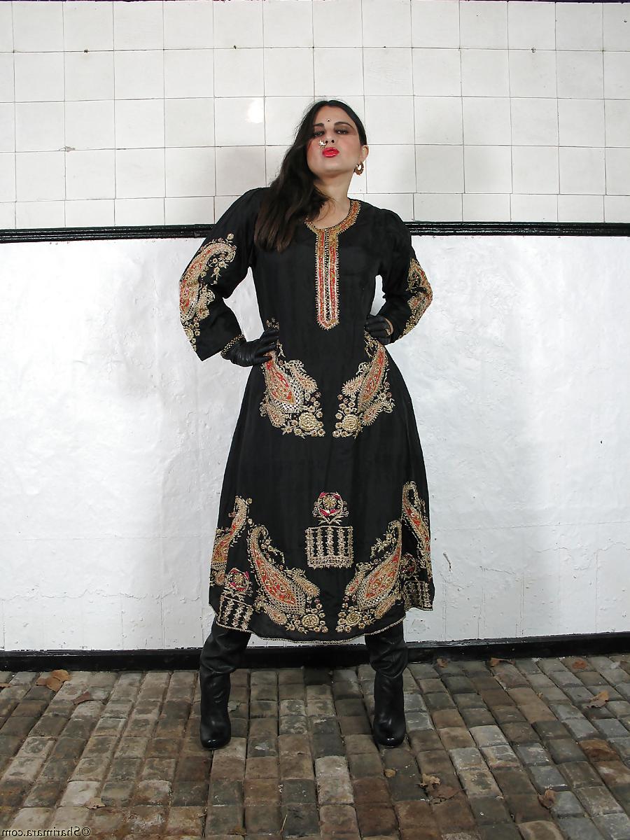25P Lady Sharimara Raj