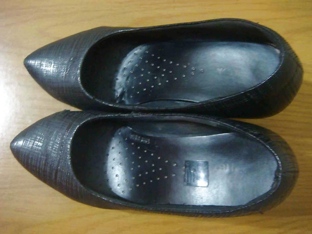 25P Scarpin salto alto preto Usaflex.