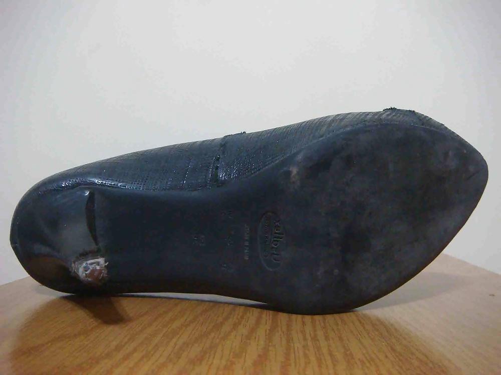 25P Scarpin salto alto preto Usaflex.