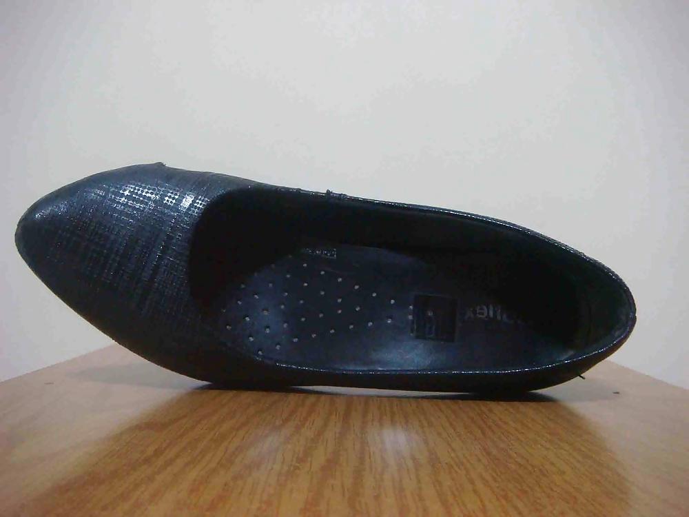 25P Scarpin salto alto preto Usaflex.