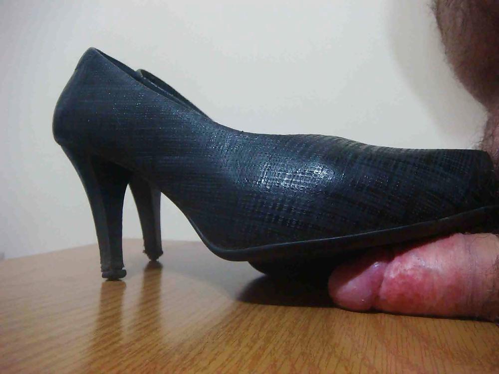 25P Scarpin salto alto preto Usaflex.
