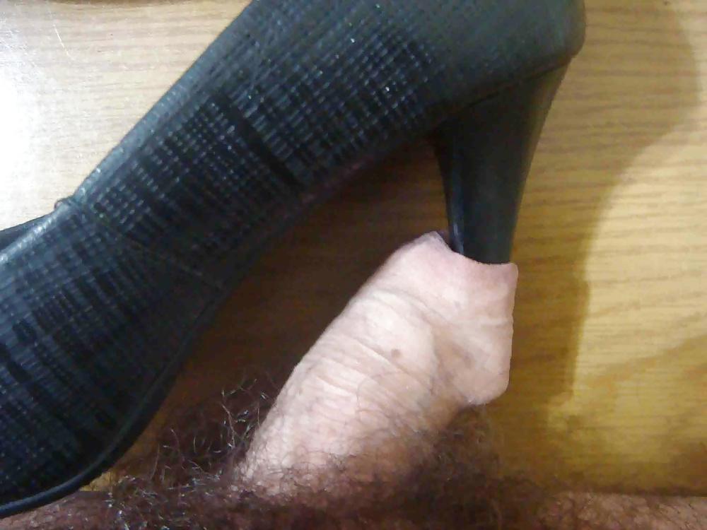 25P Scarpin salto alto preto Usaflex.