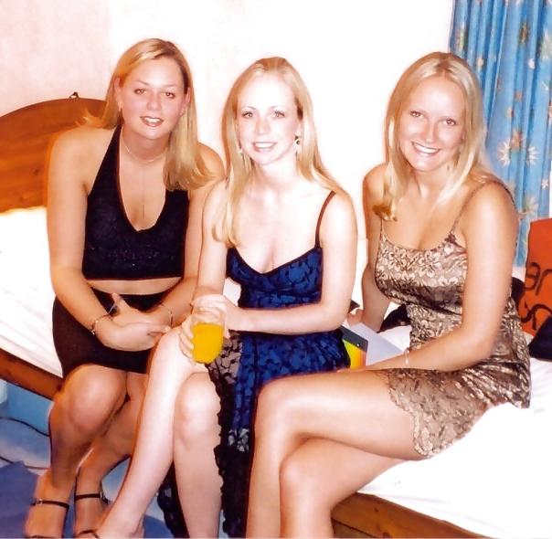 25P British girls
