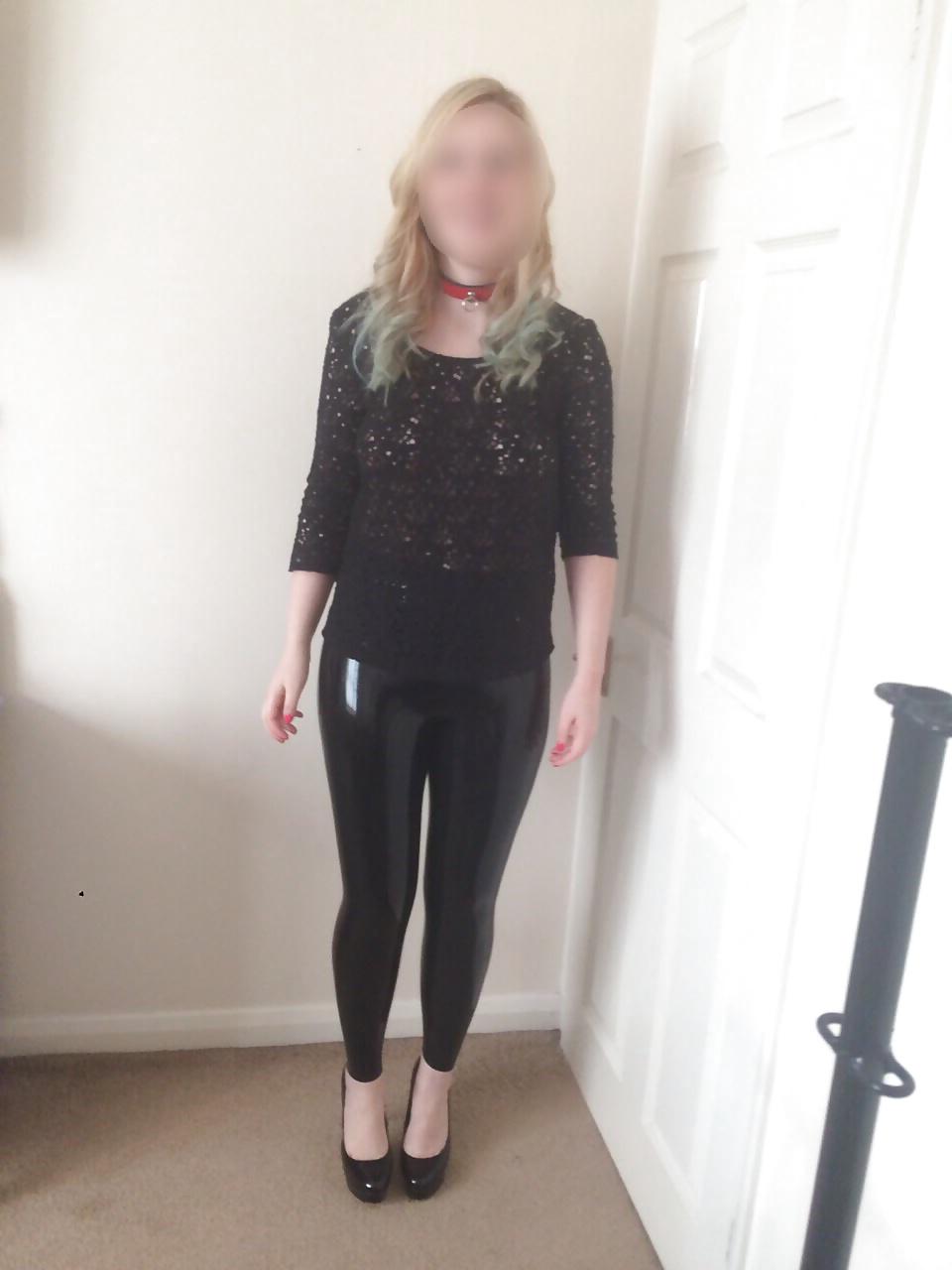 13P Latex leggings and high heels in public