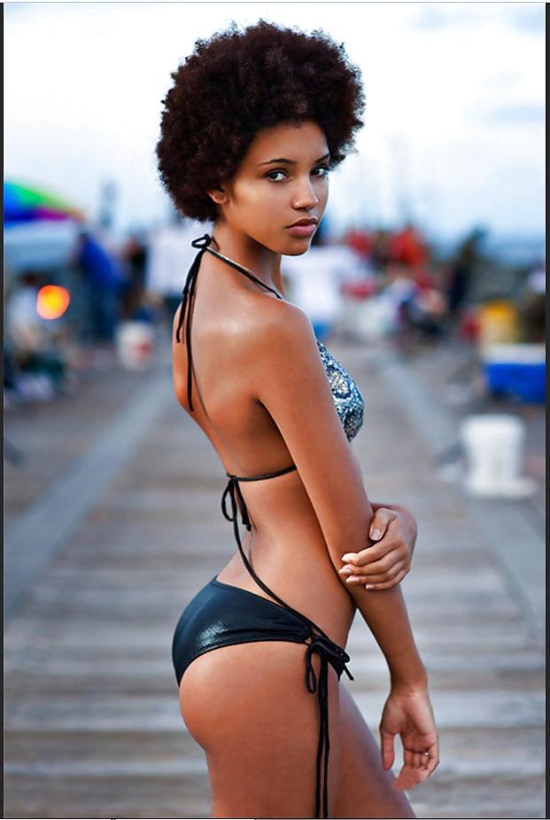 22P Light skinned black girls