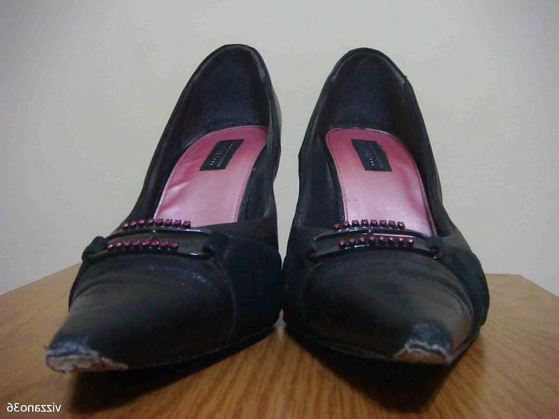 25P Scarpin preto e rosa Vizzano Ana Hickmann