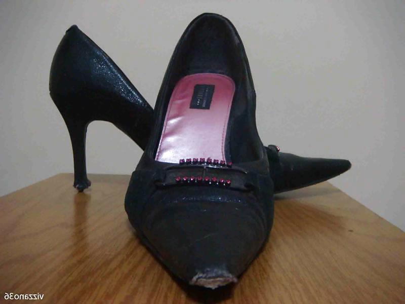 25P Scarpin preto e rosa Vizzano Ana Hickmann