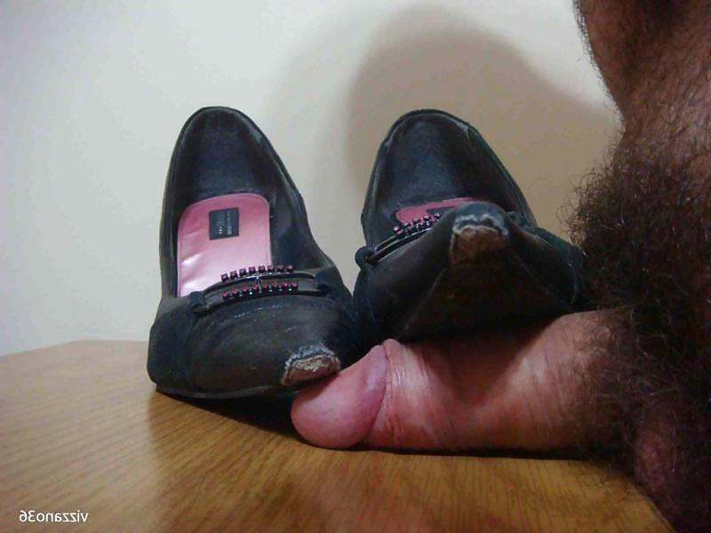 25P Scarpin preto e rosa Vizzano Ana Hickmann