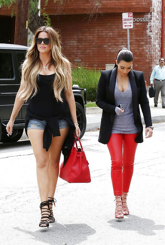 19P Kim or Khloe