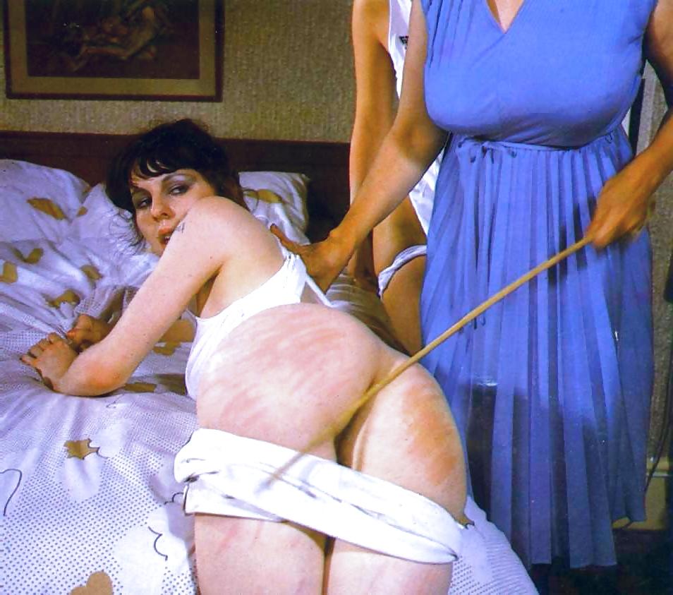 25P Retro Spanking ....
