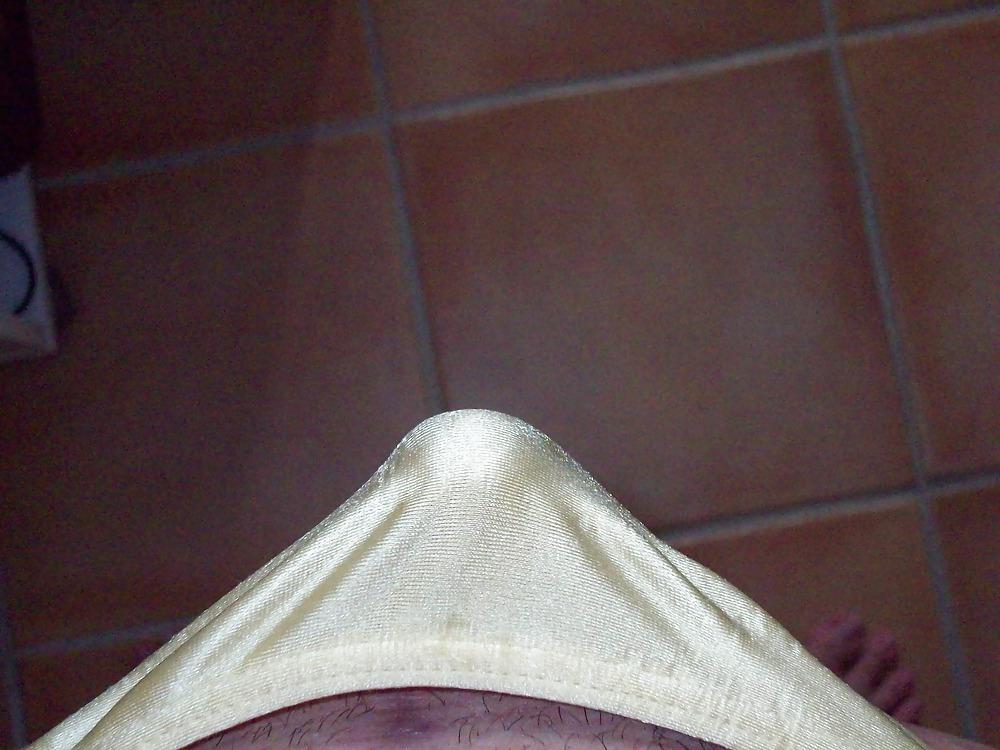 18P Gold bikini