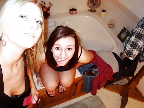 4P Teen self pics and nip slip