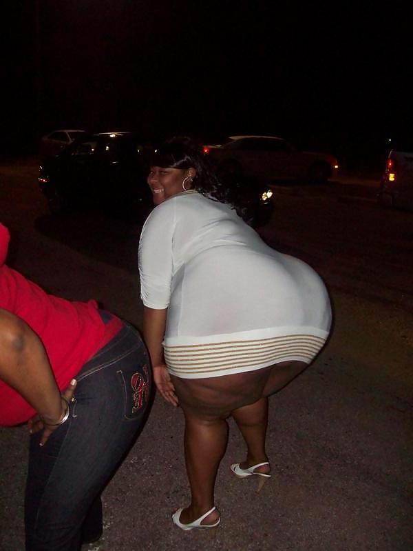 5P Black BBW with a huge ass