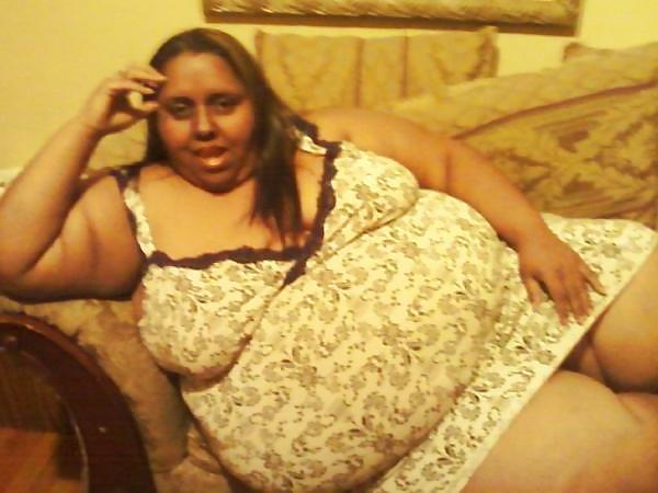 9P DELICIOUS AND SEXY LATINA BBW