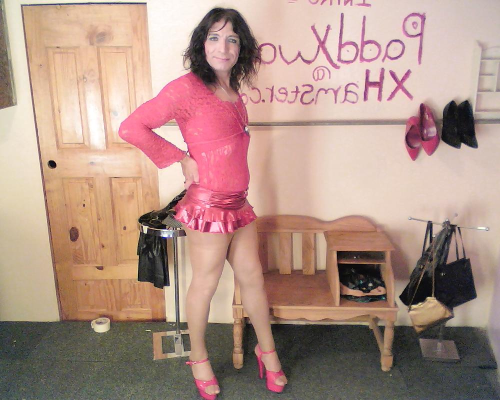 20P Metalic red micro mini skirt