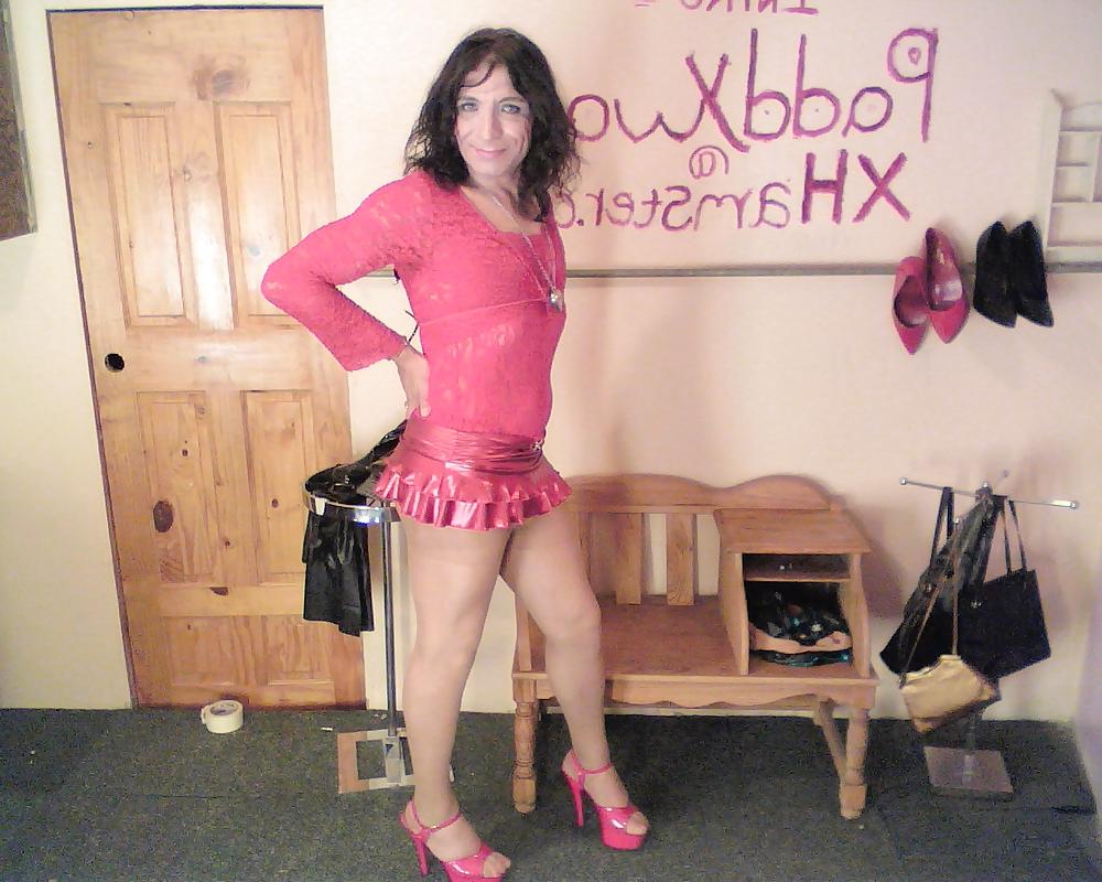 20P Metalic red micro mini skirt